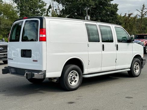 Used 2022 GMC Savana 2500 w/ Driver Convenience Package image 3