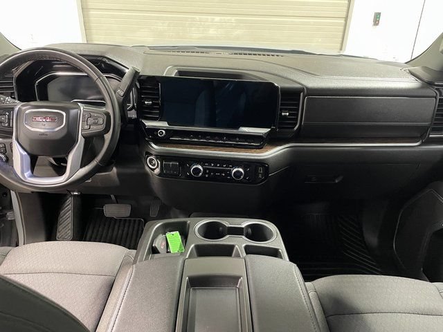 Used 2024 GMC Sierra 1500 Elevation w/ X31 Off-Road Package AWD/4WD image 13