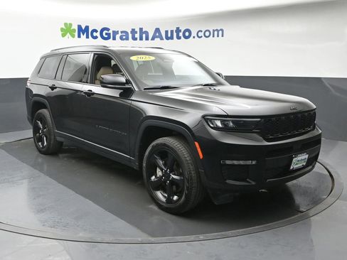 Used 2025 Jeep Grand Cherokee L Limited w/ Black Appearance Package image 2