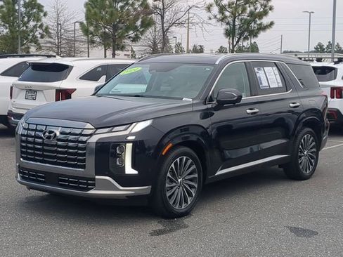Used 2024 Hyundai Palisade Calligraphy image 8