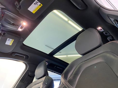 Used 2019 Volvo XC90 T6 R-Design w/ Advanced Package image 14