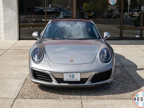 Used 2017 Porsche 911 Carrera 4S image 2
