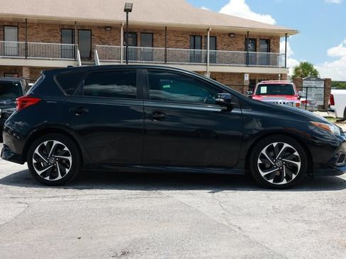 Used 2017 Toyota Corolla iM FWD image 16