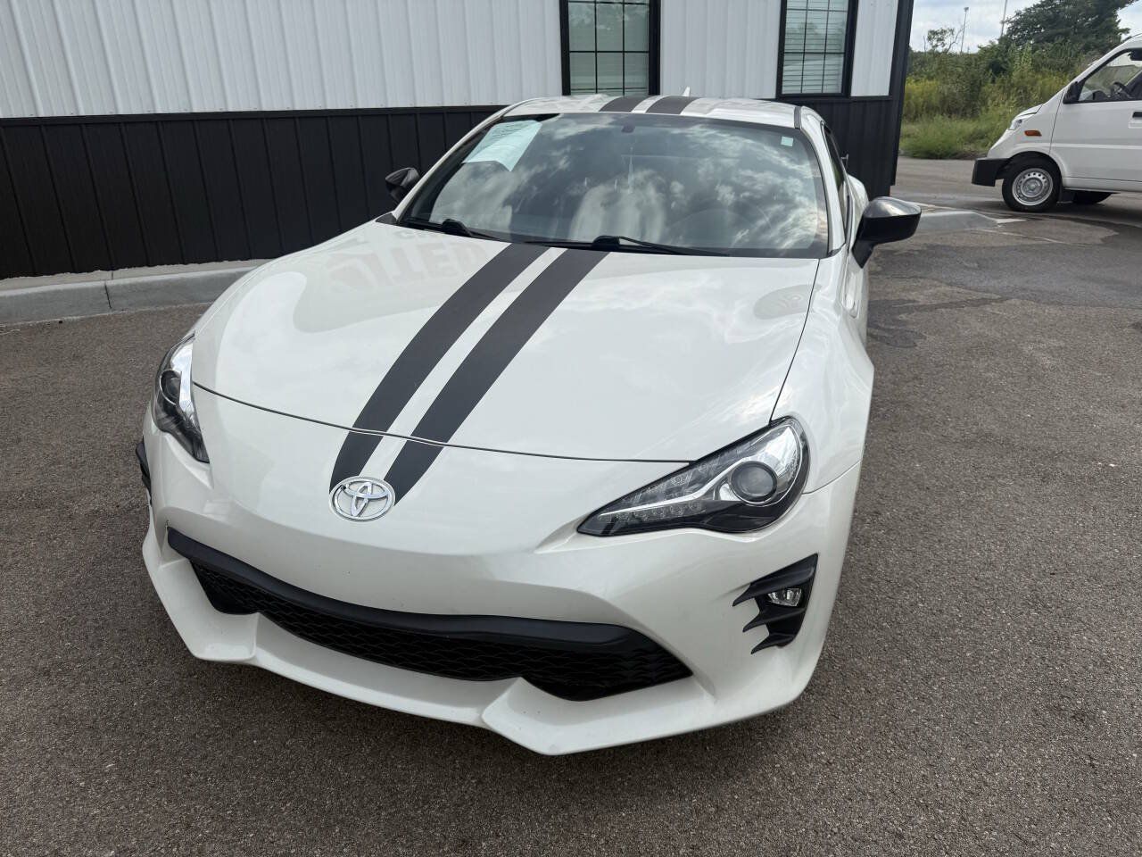 Used 2017 Toyota 86 860 Special Edition RWD image 3