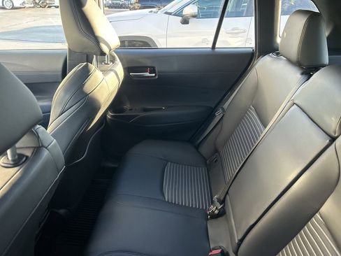Used 2023 Toyota Corolla Cross XSE image 9