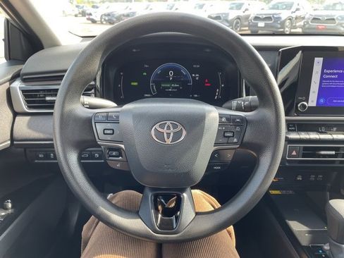 Certified 2025 Toyota Camry LE image 21