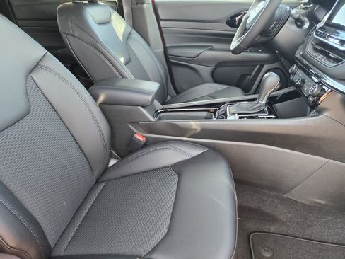 New 2026 Jeep Compass Latitude AWD/4WD image 8