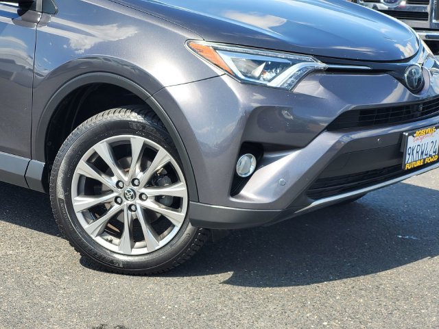Used 2016 Toyota RAV4 Limited w/ Advanced Technology Package FWD image 9