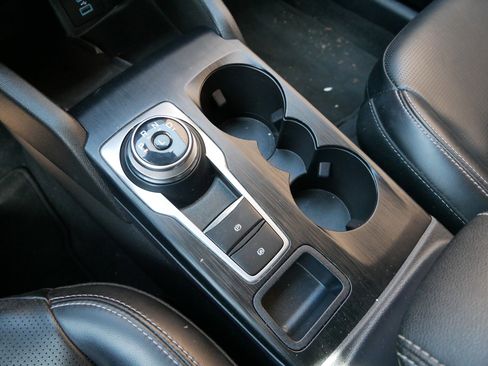 Used 2023 Ford Escape Platinum AWD/4WD image 20