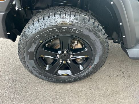 Used 2022 Jeep Wrangler Unlimited Sport AWD/4WD image 28