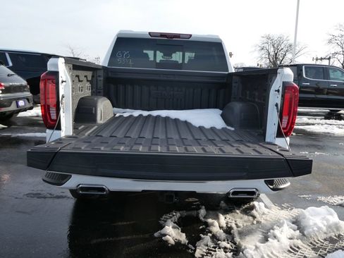 New 2026 GMC Sierra 1500 AT4 w/ AT4 Premium Package AWD/4WD image 5