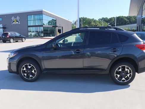 Used 2019 Subaru Crosstrek 2.0i Premium image 2