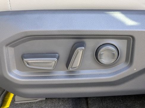 New 2026 Toyota Tundra SR5 AWD/4WD image 19
