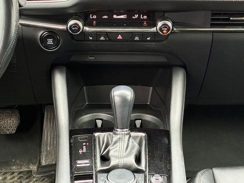 Used 2020 MAZDA MAZDA3 AWD Sedan w/ Preferred Package image 19