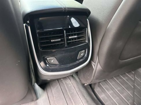 Used 2017 Cadillac XTS Luxury AWD/4WD image 11