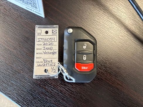 Used 2020 Jeep Wrangler Unlimited Sahara image 29