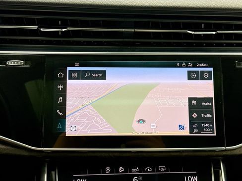 Used 2019 Audi Q8 Premium w/ Convenience Package AWD/4WD image 14
