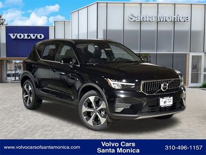 New 2025 Volvo XC40 B5 Core w/ Protection Package Premier