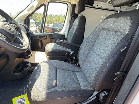 New 2026 RAM ProMaster 2500 w/ Convenience Group image 18