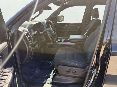 Used 2019 RAM 1500 Big Horn AWD/4WD image 10