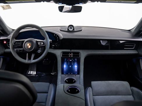 Certified 2024 Porsche Taycan GTS image 11