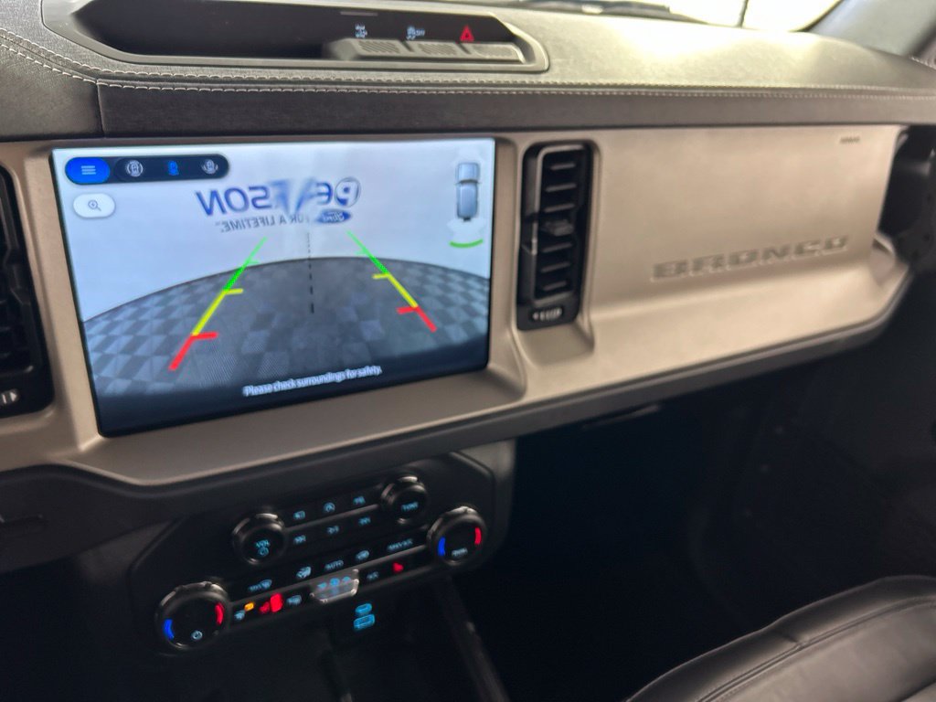 Used 2025 Ford Bronco Outer Banks AWD/4WD image 13
