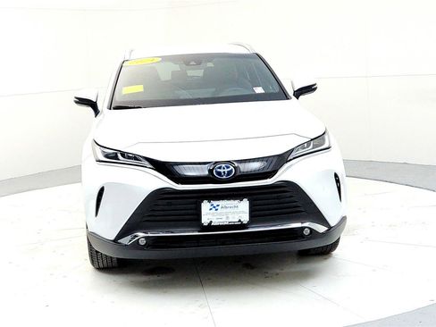 Certified 2024 Toyota Venza XLE image 8