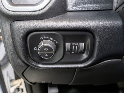 Used 2020 RAM 2500 Laramie image 29