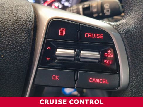 Used 2020 Kia Sorento LX image 18