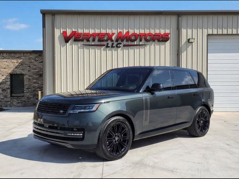 Used 2024 Land Rover Range Rover SE image 1