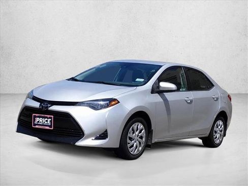Used 2017 Toyota Corolla LE w/ Carpet Mat Package (TMS) FWD image 6