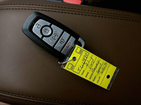 Used 2021 Ford Bronco Sport Outer Banks w/ Outer Banks Package (96D) AWD/4WD image 11