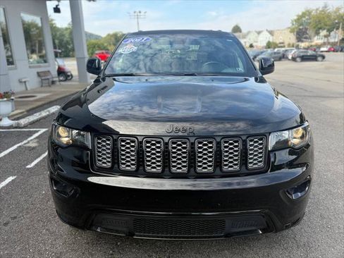 Certified 2021 Jeep Grand Cherokee Laredo X image 4