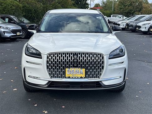 Certified 2024 Lincoln Corsair AWD w/ Equipment Group 101A image 2