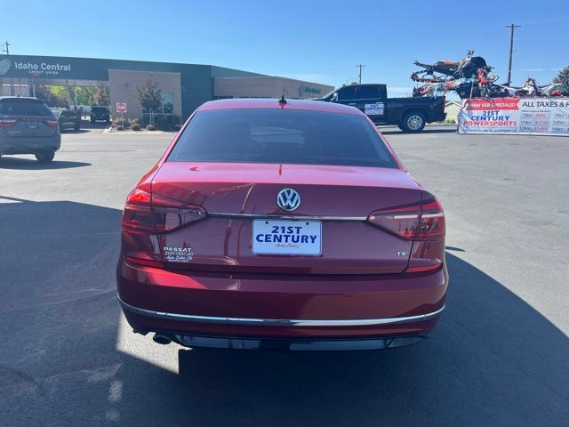 Used 2017 Volkswagen Passat 1.8T R-Line FWD image 12