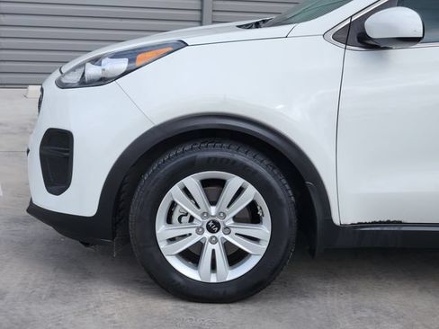 Used 2019 Kia Sportage LX FWD image 9