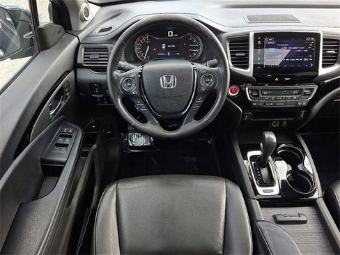Used 2019 Honda Ridgeline RTL-E image 11