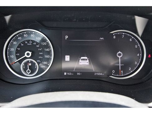 Used 2025 Genesis G70 2.5T RWD image 10