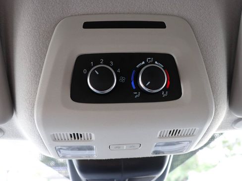 Used 2025 Ford Transit 350 XLT RWD image 39
