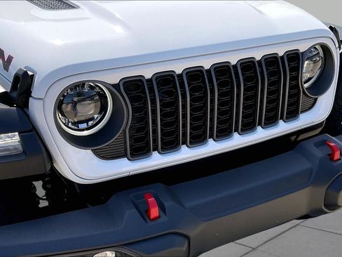Used 2026 Jeep Gladiator Rubicon AWD/4WD image 29