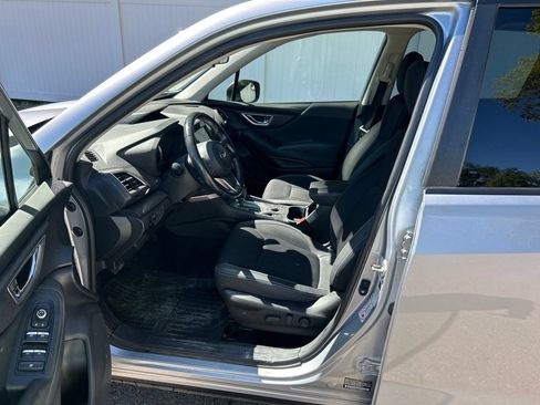 Used 2019 Subaru Forester Premium AWD/4WD image 7