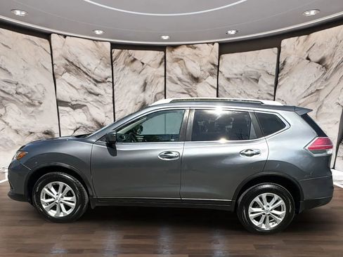 Used 2016 Nissan Rogue SV image 8
