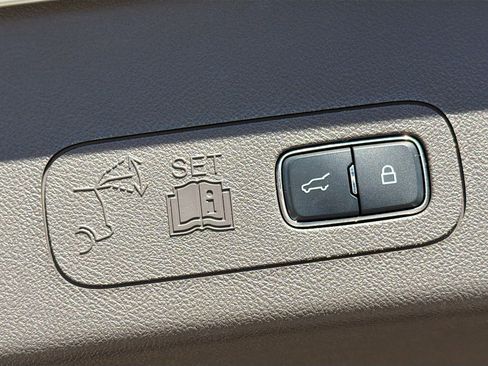 Used 2022 Lincoln Aviator Reserve w/ Elements Package Plus image 14