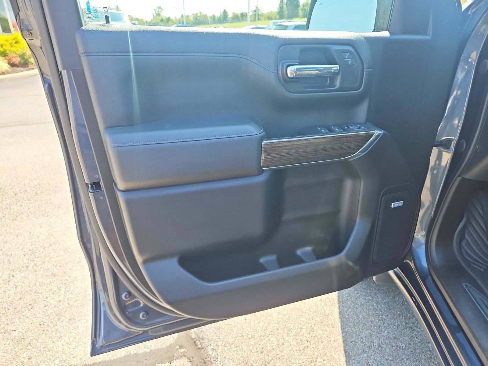 Used 2022 Chevrolet Silverado 1500 RST AWD/4WD image 20