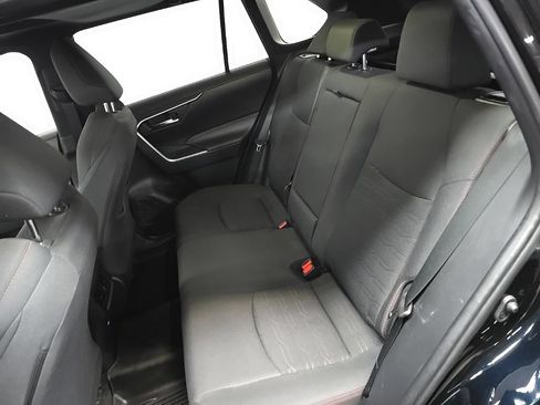 Used 2022 Toyota RAV4 SE w/ Weather & Moonroof Package AWD/4WD image 32