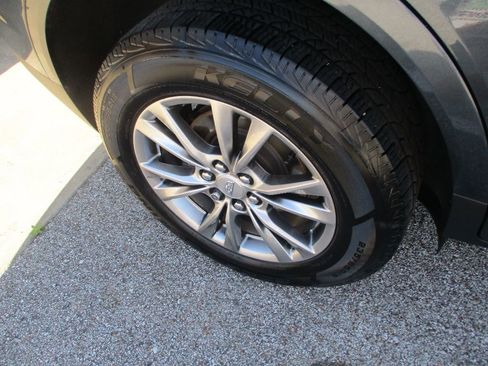 Used 2021 Cadillac XT5 Premium Luxury image 22