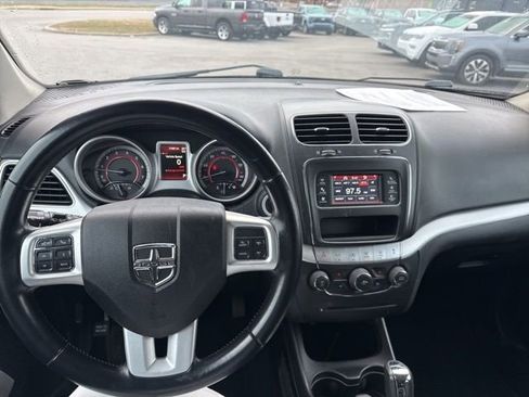 Used 2020 Dodge Journey SE w/ SE Popular Equipment Group image 21