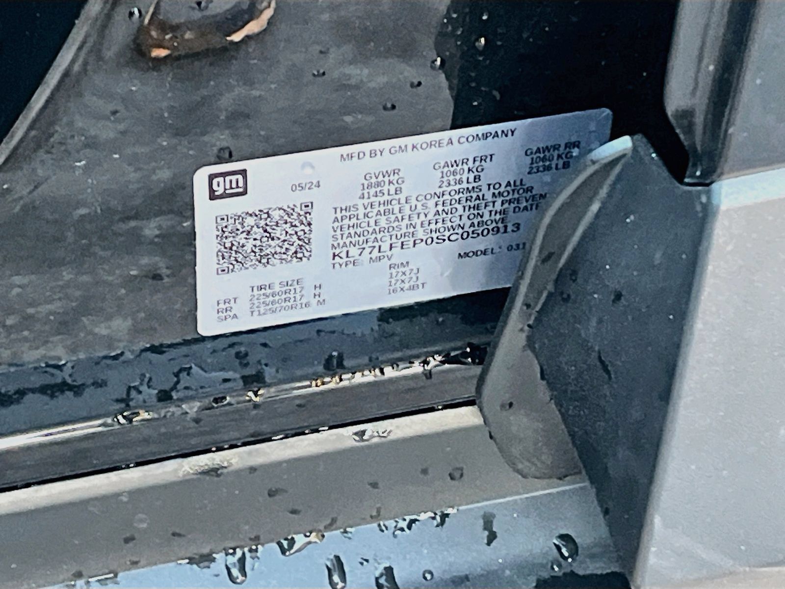 Used 2025 Chevrolet Trax LS FWD image 31