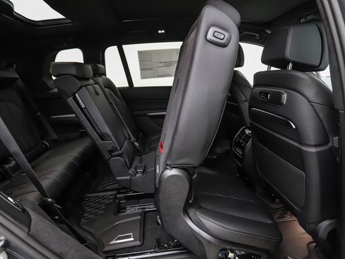 New 2026 BMW X7 M60i AWD/4WD image 35