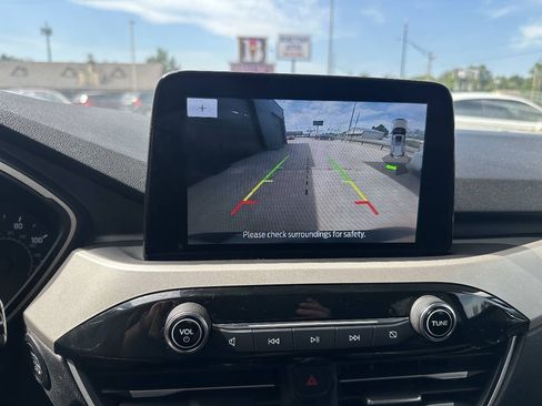 Used 2022 Ford Escape SEL AWD/4WD image 11